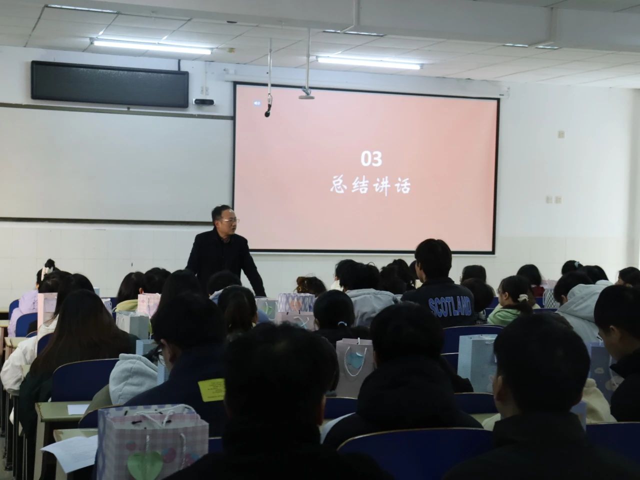 MK体育官网